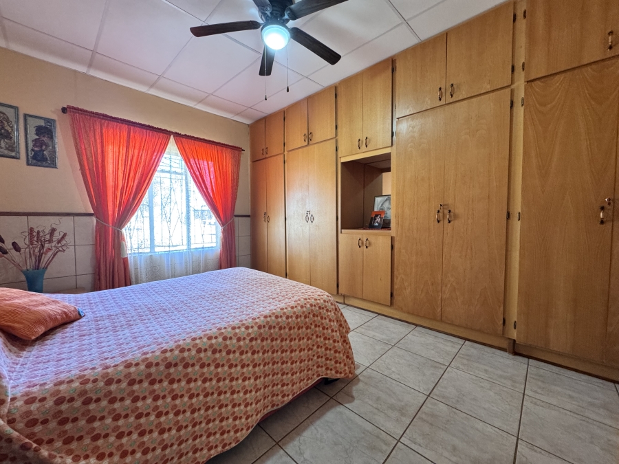 8 Bedroom Property for Sale in Meiringspark North West